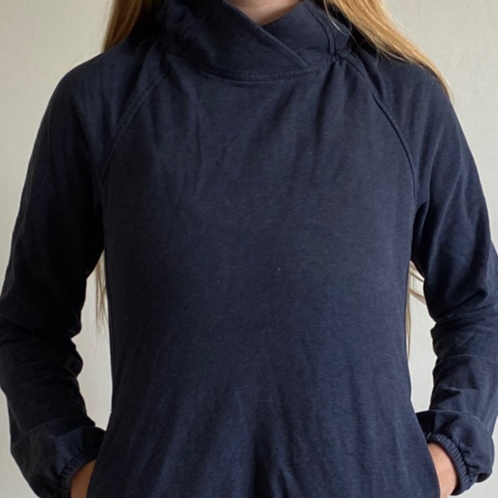 Lululemon sweater